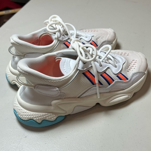 Adidas Women’s Size 6 Ozweego White Gum Coral Rare Colorway Sneaker Shoe - Picture 11 of 14